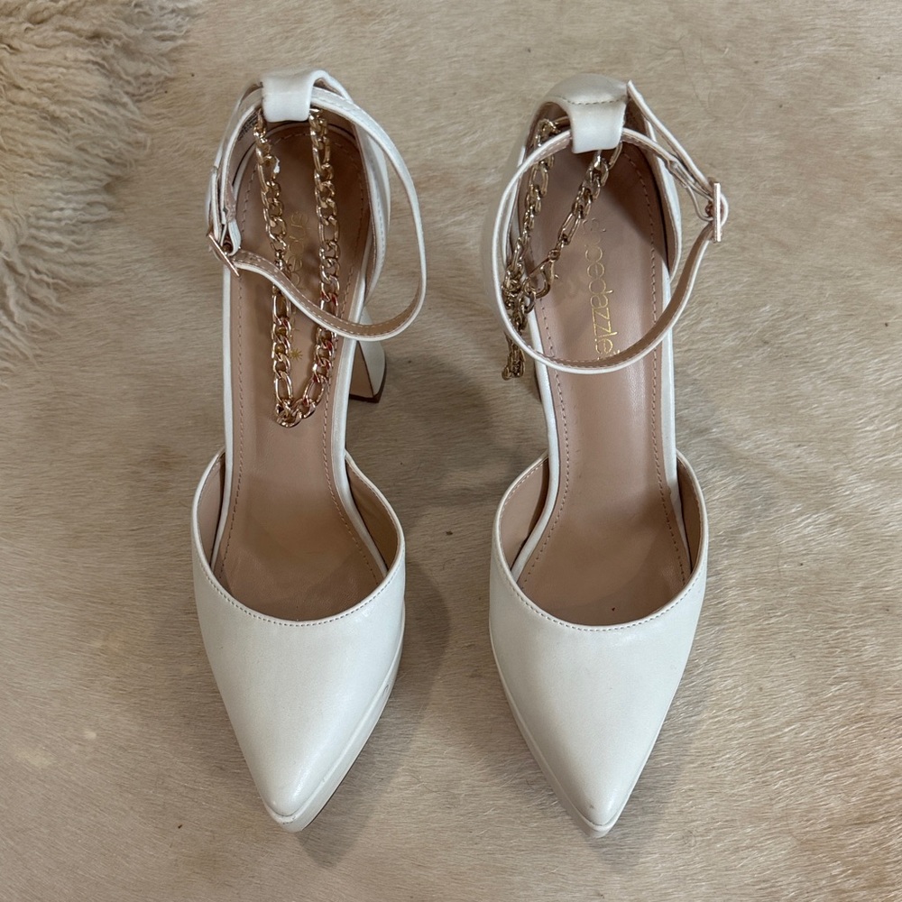 LIKE NEW Cream Platform Heels - Picture 5 of 9